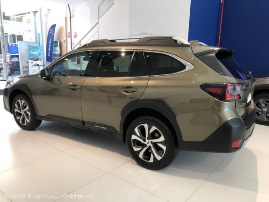 Subaru Outback 2.5i CVT Lineartronic AWD 170cv TOURING - Badalona