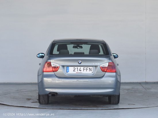 BMW Serie 3 320i - Manresa