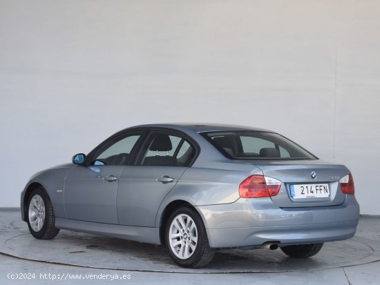 BMW Serie 3 320i - Manresa