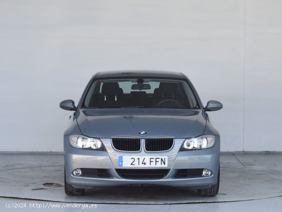 BMW Serie 3 320i - Manresa