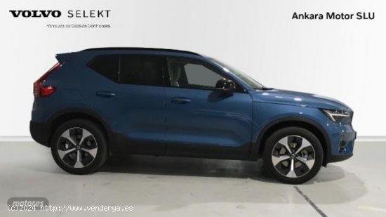 Volvo XC40 XC40 Ultimate, B3 mild hybrid, Gasolina, Dark de 2023 con 2.943 Km por 44.700 EUR. en Ali