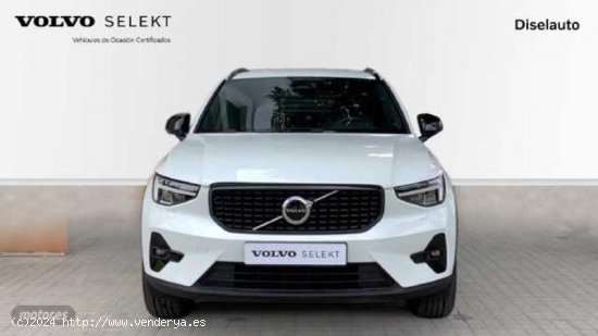 Volvo XC40 2.0 B3 PLUS DARK AUTO 163 5P de 2023 con 19.821 Km por 38.500 EUR. en Barcelona