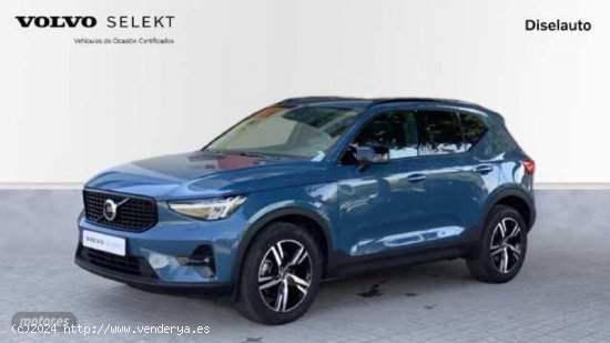 Volvo XC40 2.0 B3 PLUS DARK AUTO 163 5P de 2023 con 25.112 Km por 38.500 EUR. en Barcelona