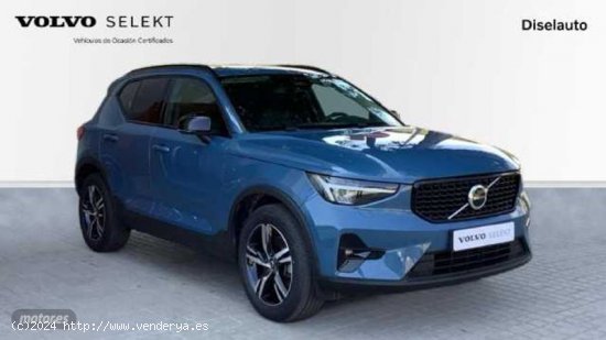 Volvo XC40 2.0 B3 PLUS DARK AUTO 163 5P de 2023 con 25.112 Km por 38.500 EUR. en Barcelona