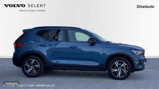 Volvo XC40 2.0 B3 PLUS DARK AUTO 163 5P de 2023 con 24.418 Km por 38.500 EUR. en Barcelona