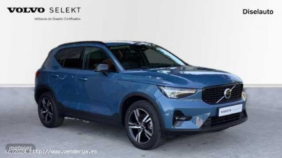 Volvo XC40 2.0 B3 PLUS DARK AUTO 163 5P de 2023 con 24.418 Km por 38.500 EUR. en Barcelona