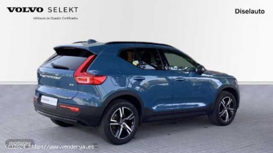 Volvo XC40 2.0 B3 PLUS DARK AUTO 163 5P de 2023 con 24.418 Km por 38.500 EUR. en Barcelona