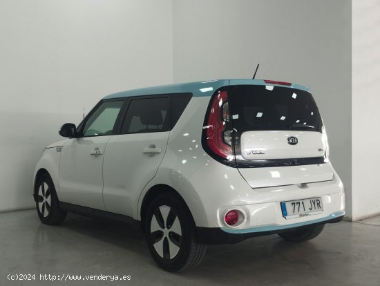 Kia Soul EV - Manresa