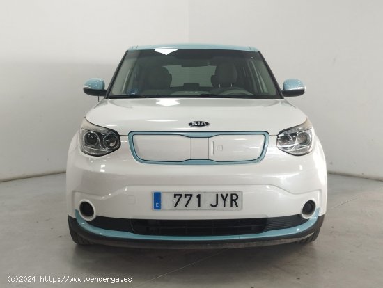 Kia Soul EV - Manresa