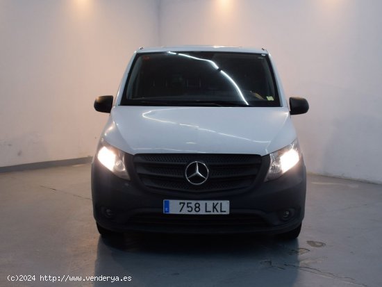 Mercedes Vito 110 CDI FWD Larga - Manresa