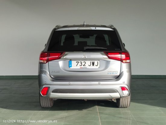 Mitsubishi Outlander PHEV Kaiteki 4WD - Quart de Poblet