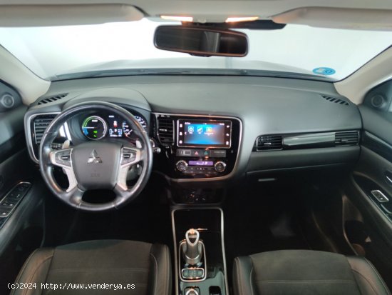 Mitsubishi Outlander PHEV Kaiteki 4WD - Quart de Poblet