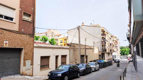 Terreno urbano a la venta con todos los servicios en Terrassa, zona La Cogullada. - BARCELONA