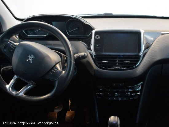 Peugeot 2008 Allure - Alcalá de Guadaira