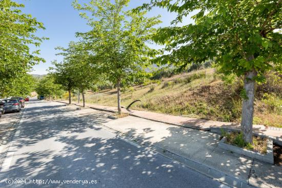 Terreno industrial en Alfacar, perfecto para inversores - GRANADA