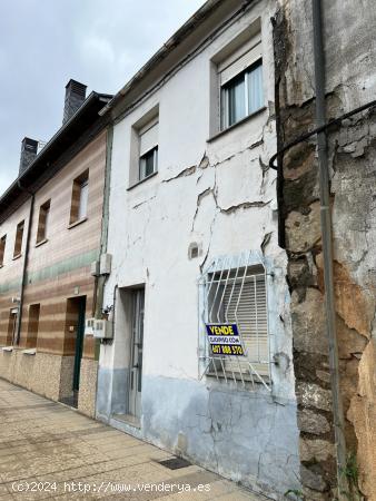 CASA EN TORENO - LEON