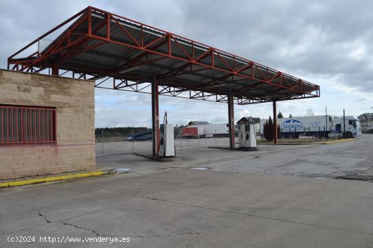 GASOLINERA EN VENTA EN CARRETERA NACIONAL VI PK391 S/N PC.30-31 EN CAMPONARAYA - LEON