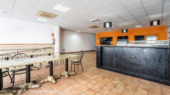 🏠 ¡Oportunidad de Negocio! Local Comercial Equipado en Alquiler - SANTA CRUZ DE TENERIFE