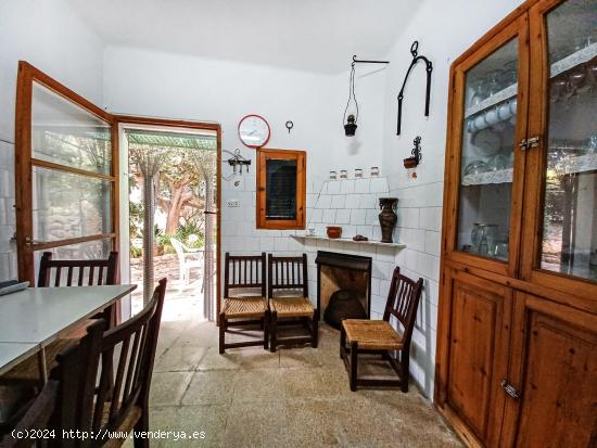 Casa de pueblo con  maravillosas vistas a la montaña en Puigpunyent, Mallorca - BALEARES