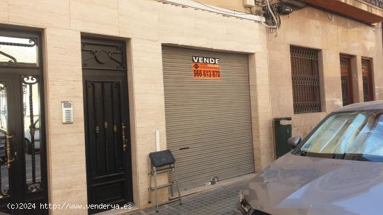 Local en venta en Elche, C/Blas Valero. - ALICANTE