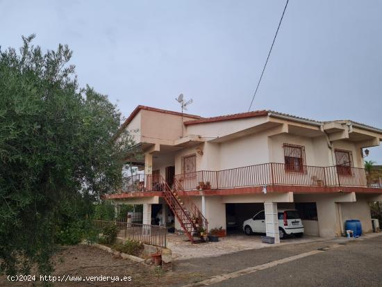 PRECIOSO CHALET EN SALIENTAS DE PETRER! - ALICANTE