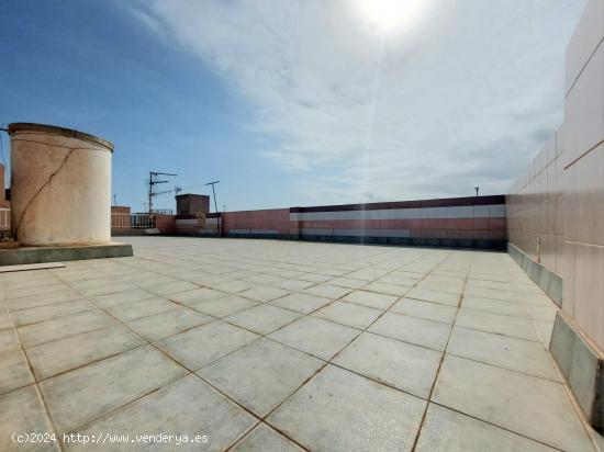 Casa con vistas al mar y tres habitaciones en el Molino - MURCIA