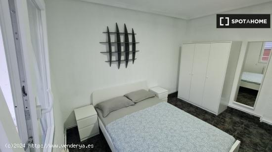 Habitación en piso compartido en Zaragoza - ZARAGOZA