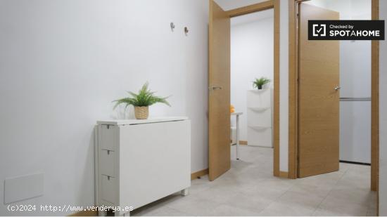 Apartamento de 2 habitaciones en alquiler en Atocha - MADRID