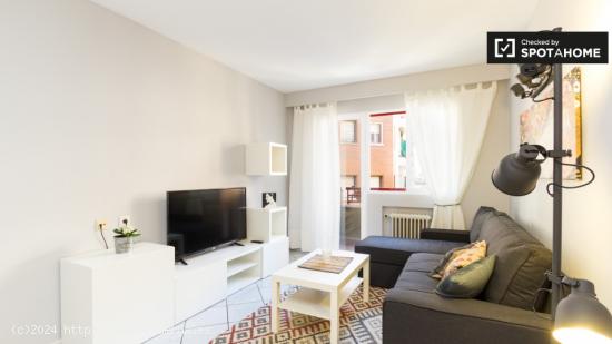 Aireado apartamento de 1 dormitorio con terraza en alquiler en Prosperidad - MADRID