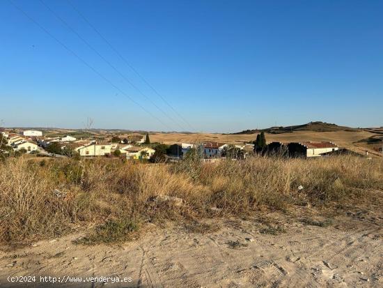  Terreno urbano en Mendigorria - NAVARRA 