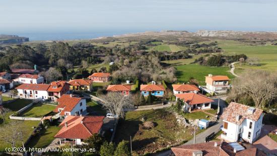 VENTA DE DOS FINCAS CON VISTAS AL MAR - ASTURIAS