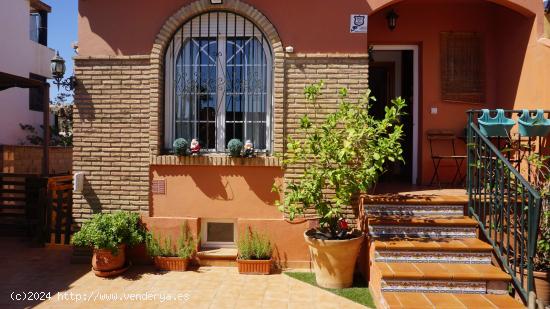 CASA PAREADA EN ALHENDÍN RESIDENCIAL LA QUINTA - GRANADA