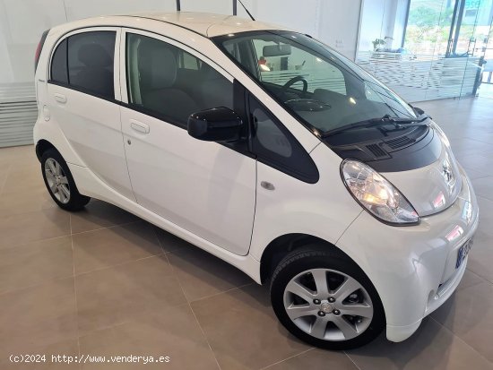 Peugeot iOn 100% electric - BADAJOZ