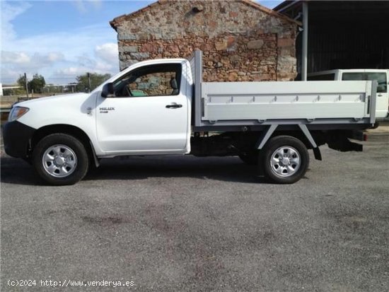  Toyota Hilux Hilux 2.5 D-4D Cabina Sencilla GX - VILLANUEVA DE CORDOBA 