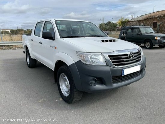 Toyota Hilux Hilux 2.5D-4D Cabina Doble GX - VILLANUEVA DE CORDOBA