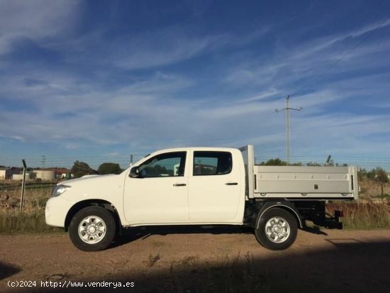 Toyota Hilux Hilux 2.5D-4D Cabina Doble GX 4x4 - VILLANUEVA DE CORDOBA