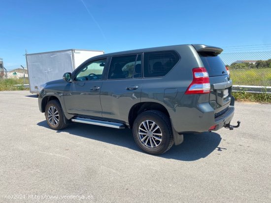 Toyota Land Cruiser 2.8 D4D LARGO - VILLANUEVA DE CORDOBA