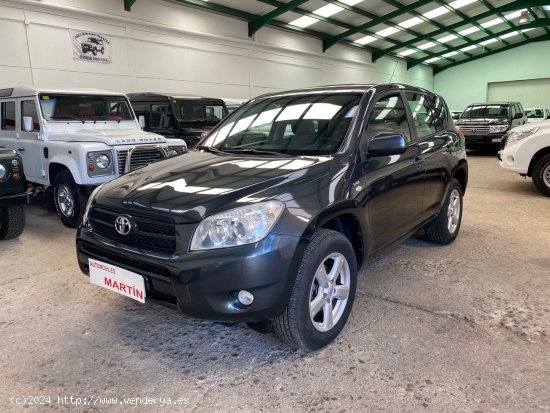  Toyota Rav4 RAV-4 2.2 d4d  executive - VILLANUEVA DE CORDOBA 