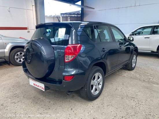 Toyota Rav4 RAV-4 2.2 d4d  executive - VILLANUEVA DE CORDOBA