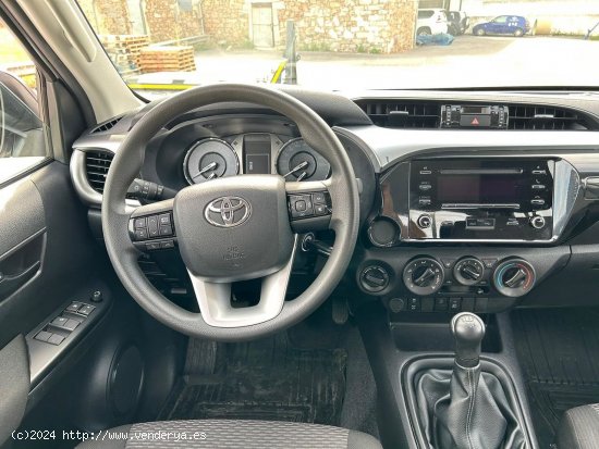 Toyota Hilux 2.4 D4D GX DOBLE CABINA - VILLANUEVA DE CORDOBA