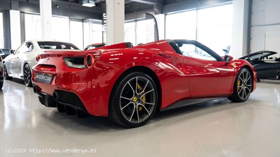 Ferrari 488 FERRARI 488 Spider DCT 2p. - Sabadell