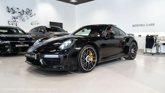 Porsche 911 PORSCHE 911 Turbo S Coupe 2p. - Sabadell