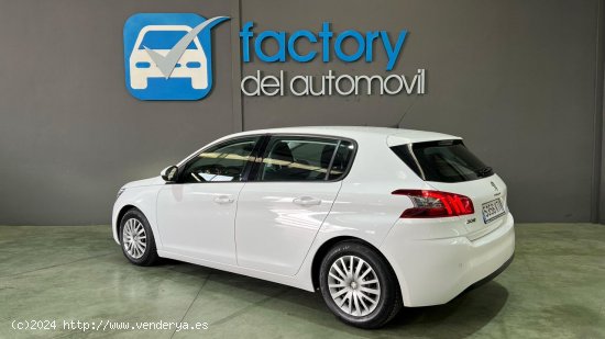 Peugeot 308  5P Business Line PureTech 110 SS 6 vel 5p. - Utrera