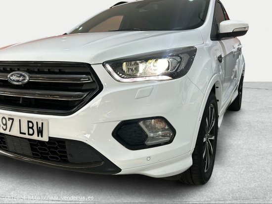 Ford Kuga 1.5 EcoBoost 129kW 4x4 ST-Line Auto - Granada