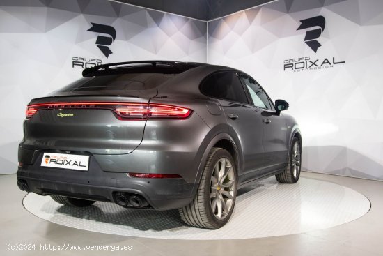 Porsche Cayenne Coupé E-Hybrid IMPECABLE ESTADO - Lugo