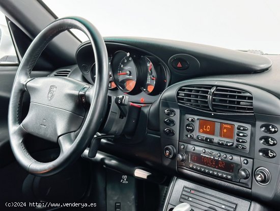 Porsche 911 Carrera 4 996 300cv - Málaga