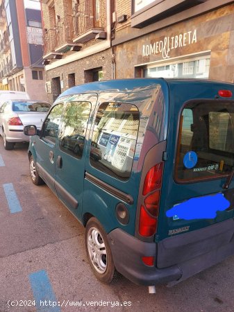 Renault Kangoo combi 1.4 GASOLINA ADAPTADA SILLA DE RUEDAS - Huesca