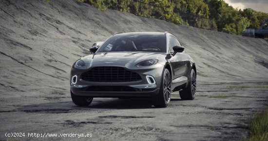 Aston martin DBX 550cv - Majadahonda