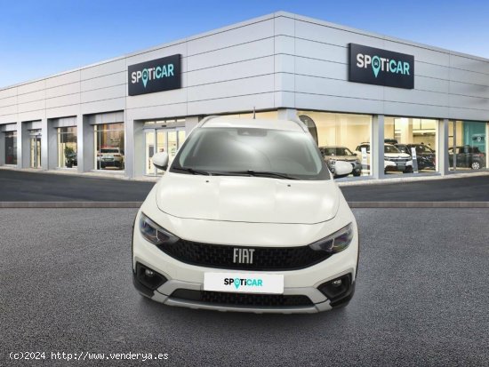 Fiat Tipo   1.5 Hybrid 97kW (130CV) DCT Cross - Sabadell