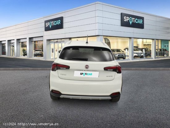 Fiat Tipo   1.5 Hybrid 97kW (130CV) DCT Cross - Sabadell